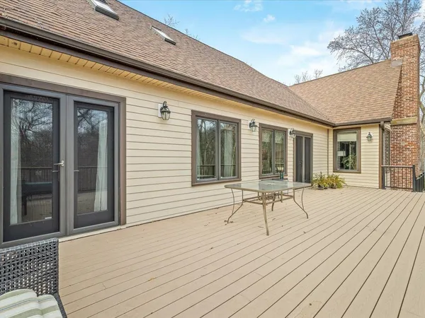 $825,000 | 24-114 Lake Carroll Boulevard, Lake Carroll, IL 61046