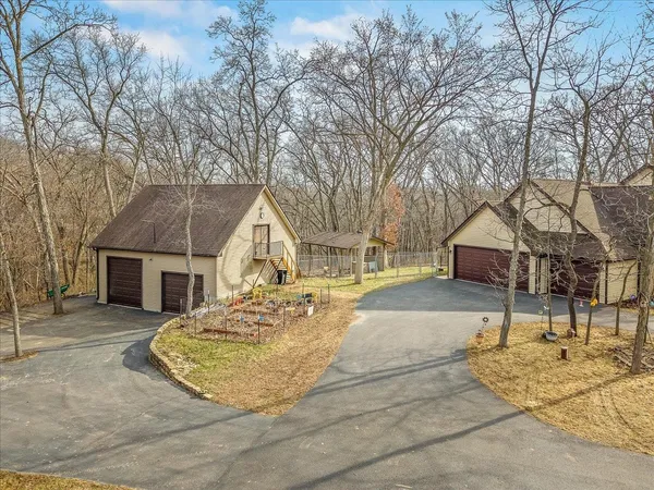 $825,000 | 24-114 Lake Carroll Boulevard, Lake Carroll, IL 61046