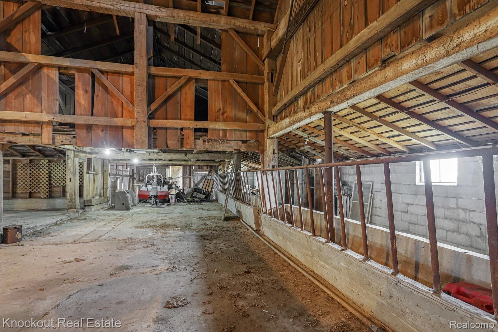 5161 Dixon Road Vassar, MI 48768 - Photo 46 of 68 5160 Dixon Vassar-47.jpg