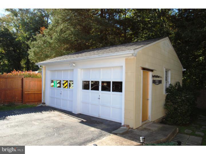 160 Franklyn Road Ewing, NJ 08628 - Photo 8 of 10 Garage