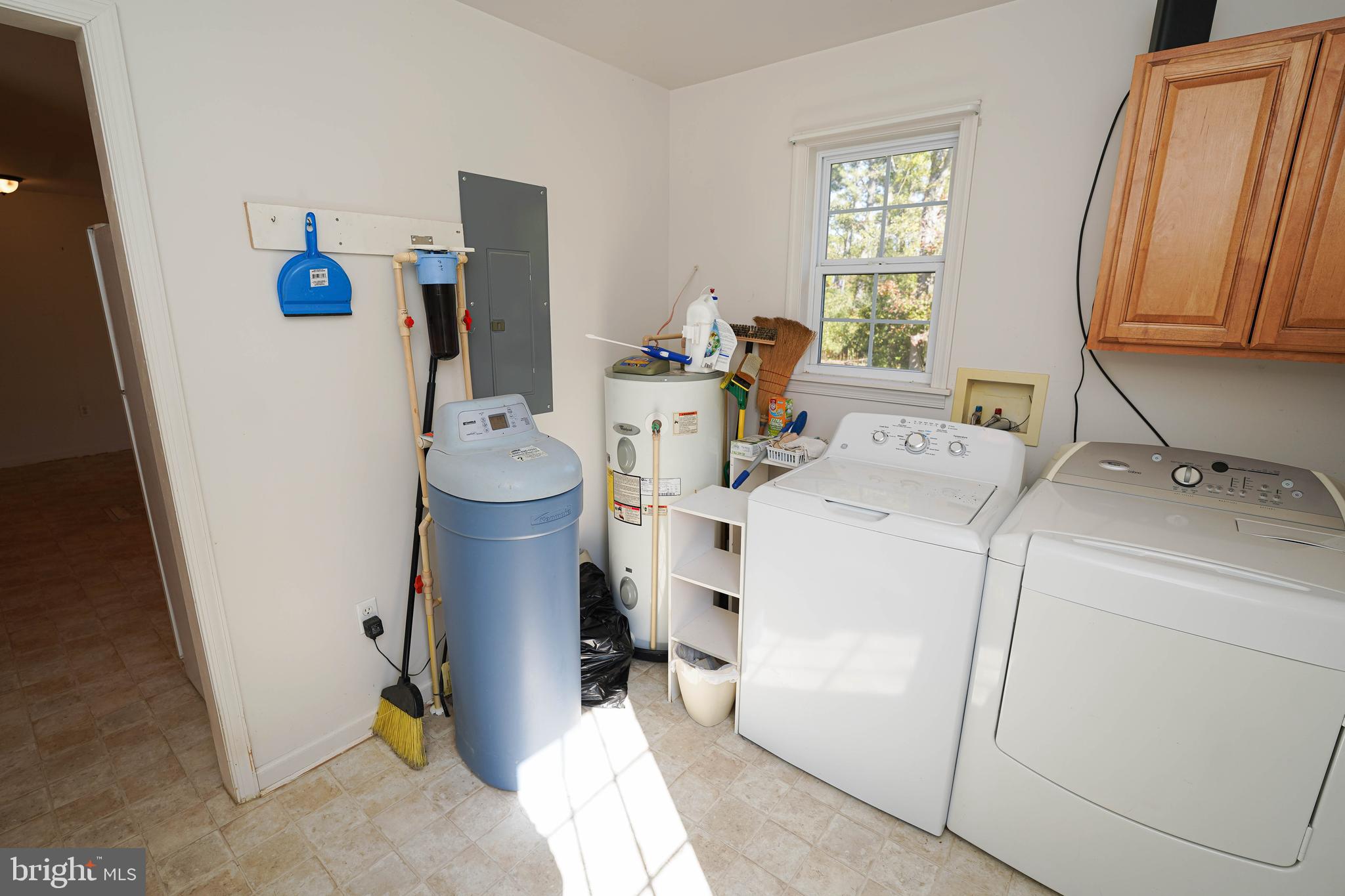 23290 Custom House Road Deal Island, MD 21821 - Photo 15 of 64 Laundry Room/Side Entry