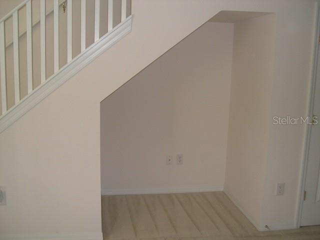 13015 Kings Crossing Drive Gibsonton, FL 33534 - Photo 4 of 8 a view of entryway