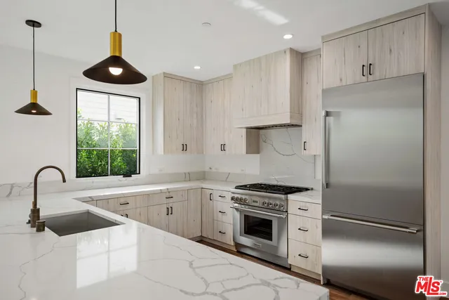 $4,500 | 5328 Agnes Avenue, Unit 1/2, Valley Village, CA 91607