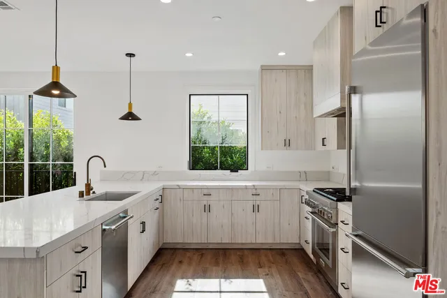 $4,500 | 5328 Agnes Avenue, Unit 1/2, Valley Village, CA 91607