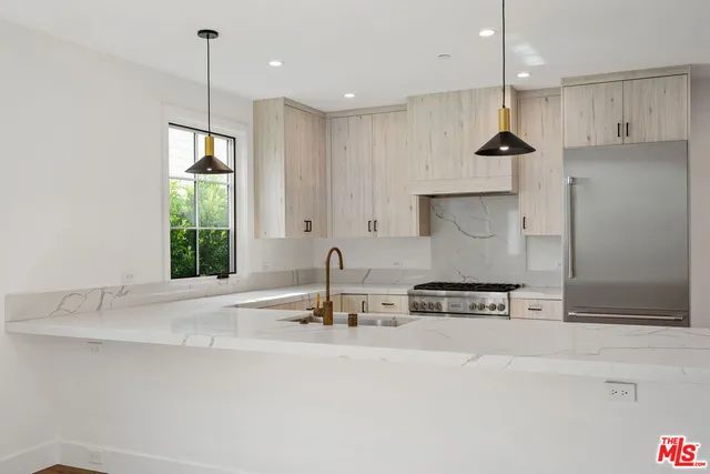 $4,500 | 5328 Agnes Avenue, Unit 1/2, Valley Village, CA 91607