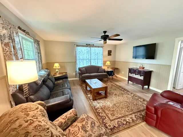 $164,900 | 8 Station Street, Stockholm, ME 04783