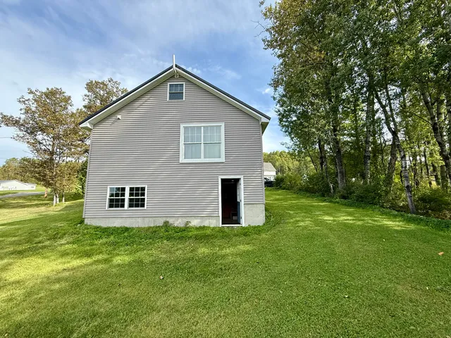 $164,900 | 8 Station Street, Stockholm, ME 04783