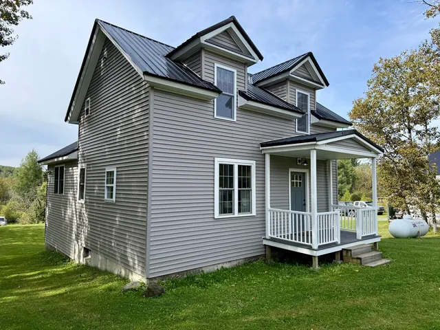 $164,900 | 8 Station Street, Stockholm, ME 04783