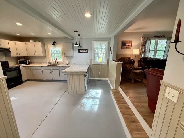 $164,900 | 8 Station Street, Stockholm, ME 04783