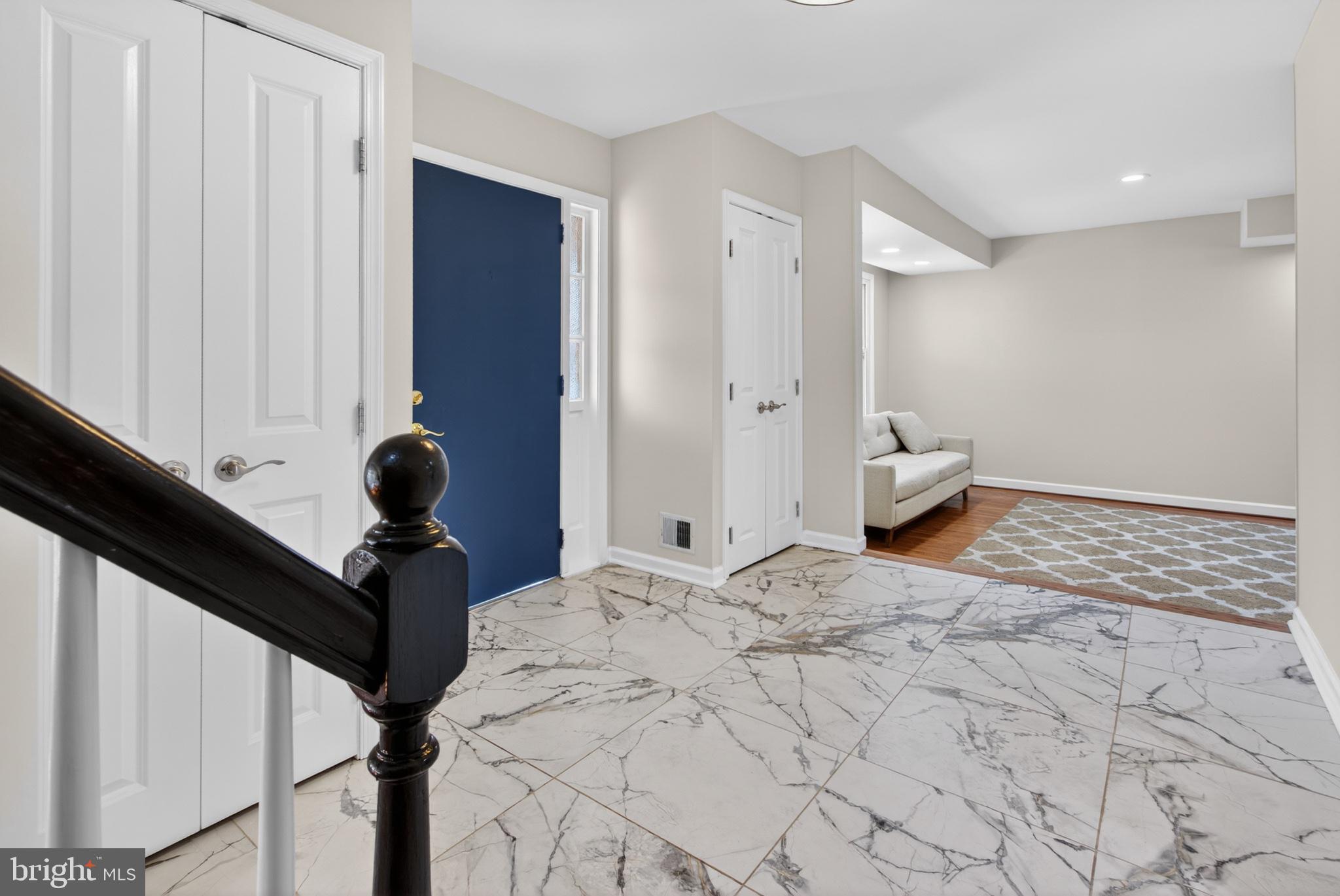 16 Redding Ridge Drive Gaithersburg, MD 20878 - Photo 9 of 53 Elegant entryway with modern flair.
