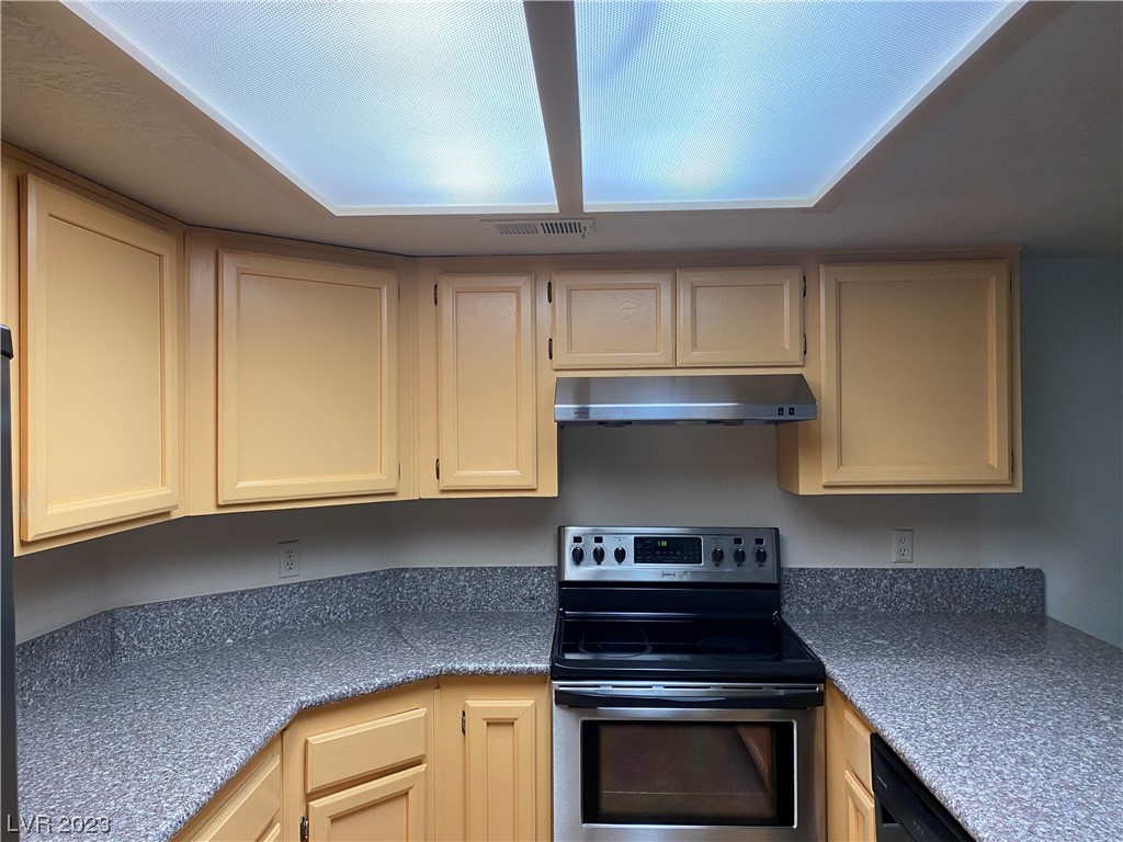 6250 West Flamingo Road, Unit 40 Las Vegas, NV 89103 - Photo 2 of 11