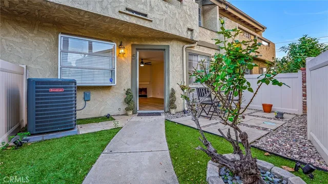 $549,999 | 181 West La Verne Avenue, Unit 5, Pomona, CA 91767