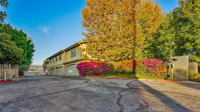 $549,999 | 181 West La Verne Avenue, Unit 5, Pomona, CA 91767