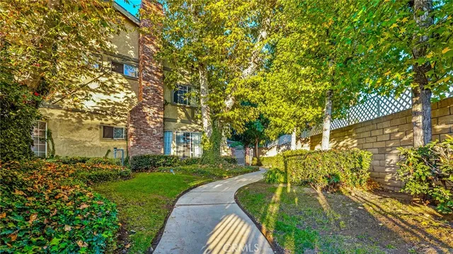 $549,999 | 181 West La Verne Avenue, Unit 5, Pomona, CA 91767