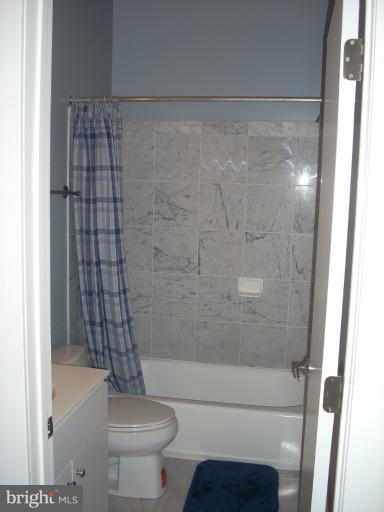 2363 Champlain Street Northwest, Unit 3 Washington, DC 20009 - Photo 3 of 9 Bath-hall