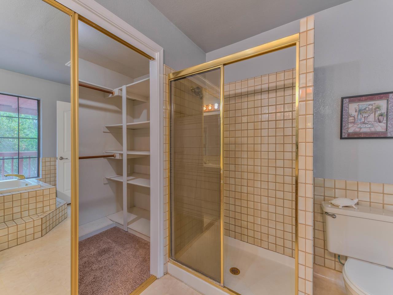 6640 Kim Ann Lane Salinas, CA 93907 - Photo 36 of 41 a bathroom with a shower