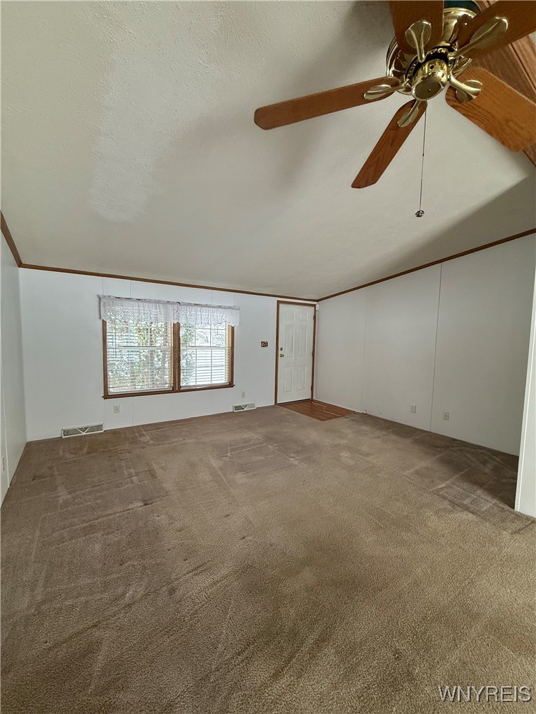 90 Rainbow Park Ransomville, NY 14131 - Photo 6 of 18