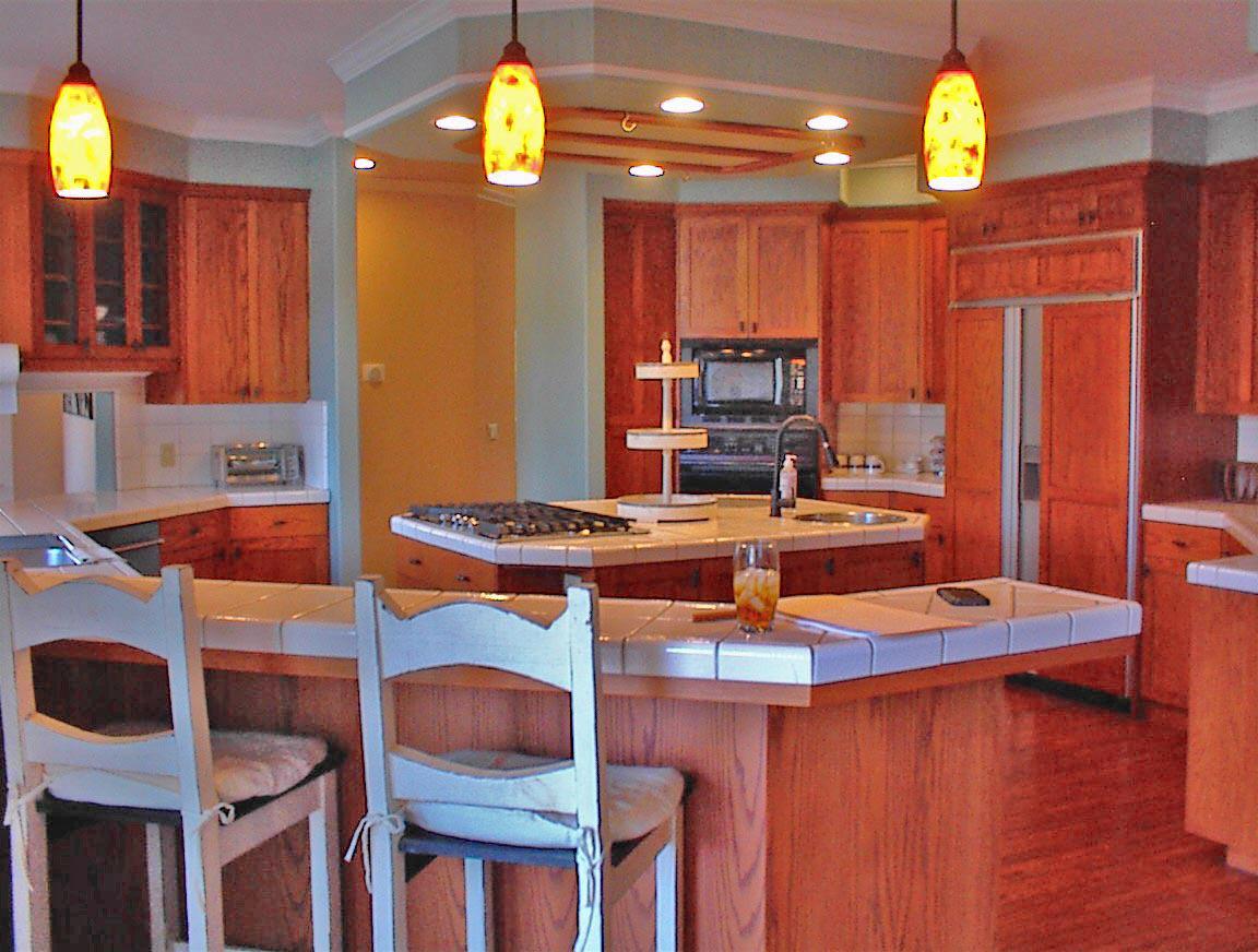 45483 Sand Creek Road Squaw Valley, CA 93675 - Photo 28 of 80 a room with furniture and wooden floor