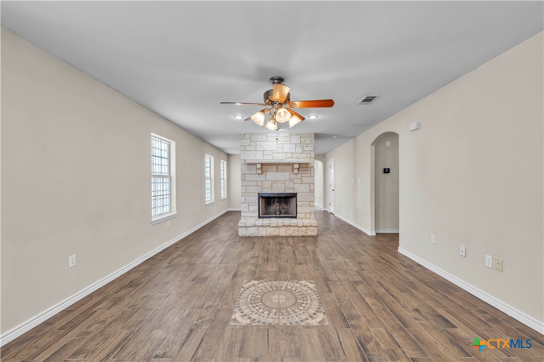 131 Gehler Circle Nolanville, TX 76559 - Photo 3 of 28