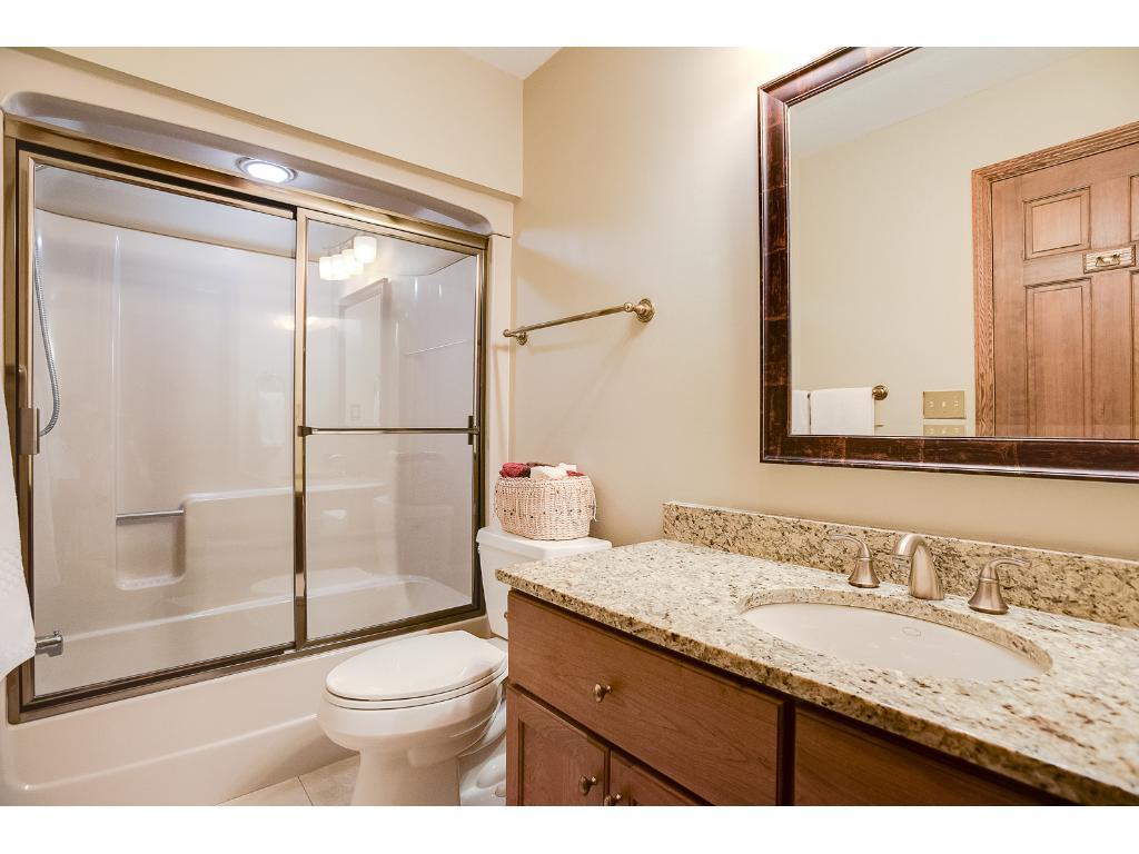 15111 Linner Ridge Wayzata, MN 55391 - Photo 10 of 24 Gallery Image 10