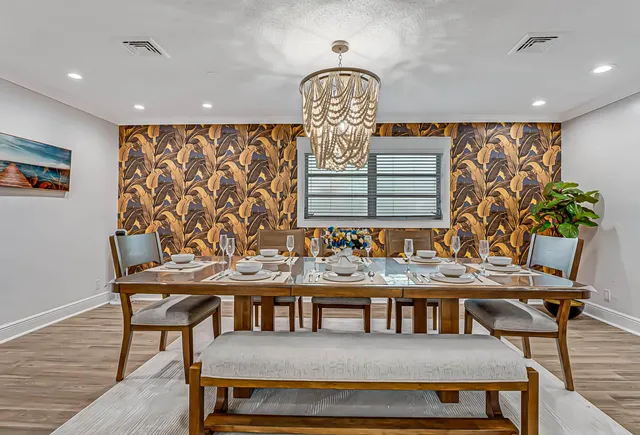 $7,500 | 532 North Palmway, Lake Worth Beach, FL 33460