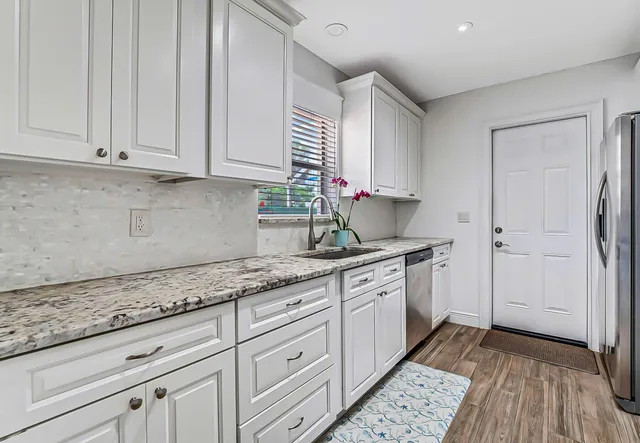 $7,500 | 532 North Palmway, Lake Worth Beach, FL 33460