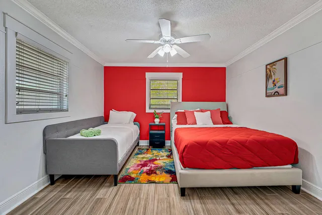 $7,500 | 532 North Palmway, Lake Worth Beach, FL 33460