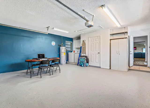 $7,500 | 532 North Palmway, Lake Worth Beach, FL 33460