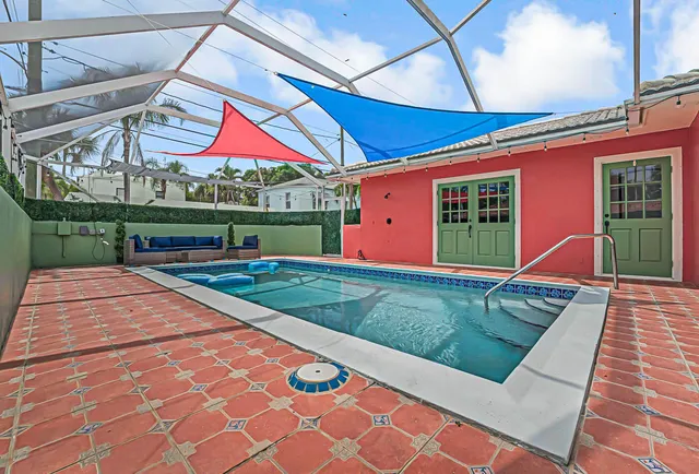 $7,500 | 532 North Palmway, Lake Worth Beach, FL 33460