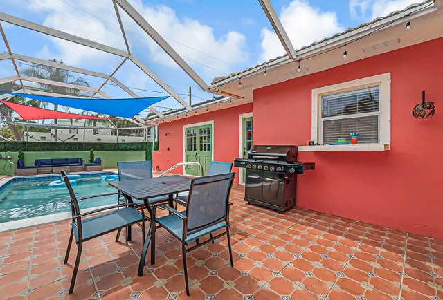 $7,500 | 532 North Palmway, Lake Worth Beach, FL 33460