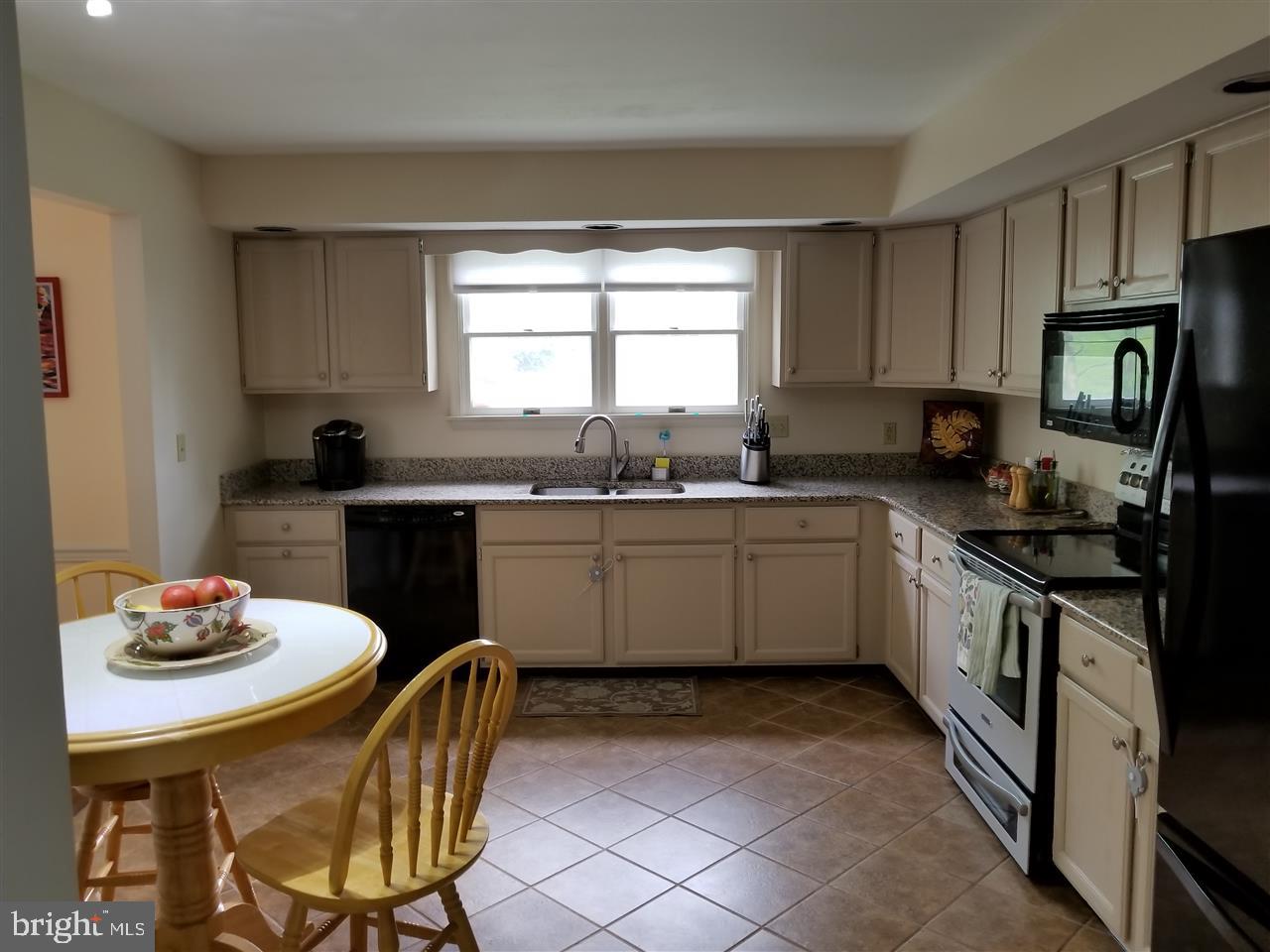 1935 Deer Path Road Harrisburg, PA 17110 - Photo 8 of 25 Gallery Image 8