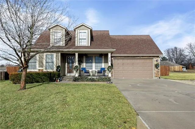 $467,000 | 713 Hidden Meadows Court, Paola, KS 66071