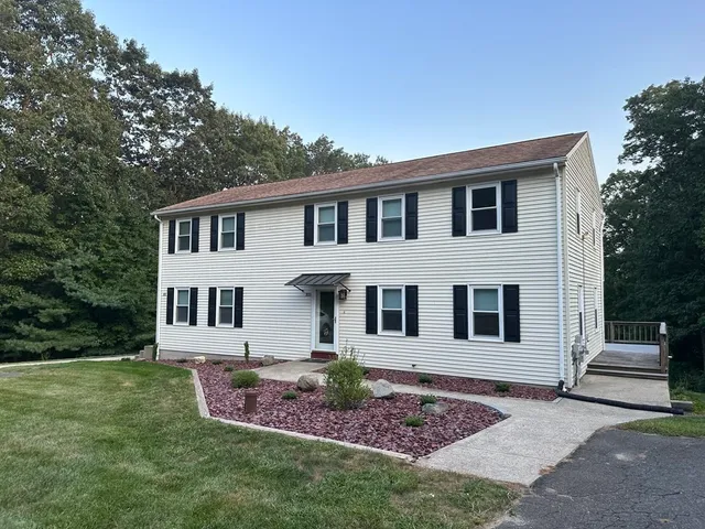 $2,100 | 101 Minechoag Heights, Unit 101, Ludlow, MA 01056