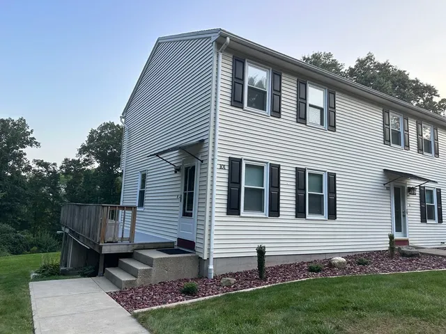$2,100 | 101 Minechoag Heights, Unit 101, Ludlow, MA 01056