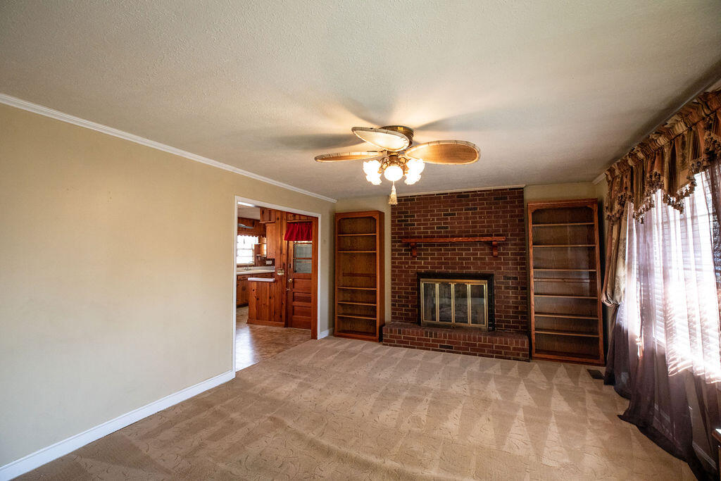 1252 Ridge Road Southeast Dalton, GA 30721 - Photo 8 of 53 1252RidgeRdSE-6