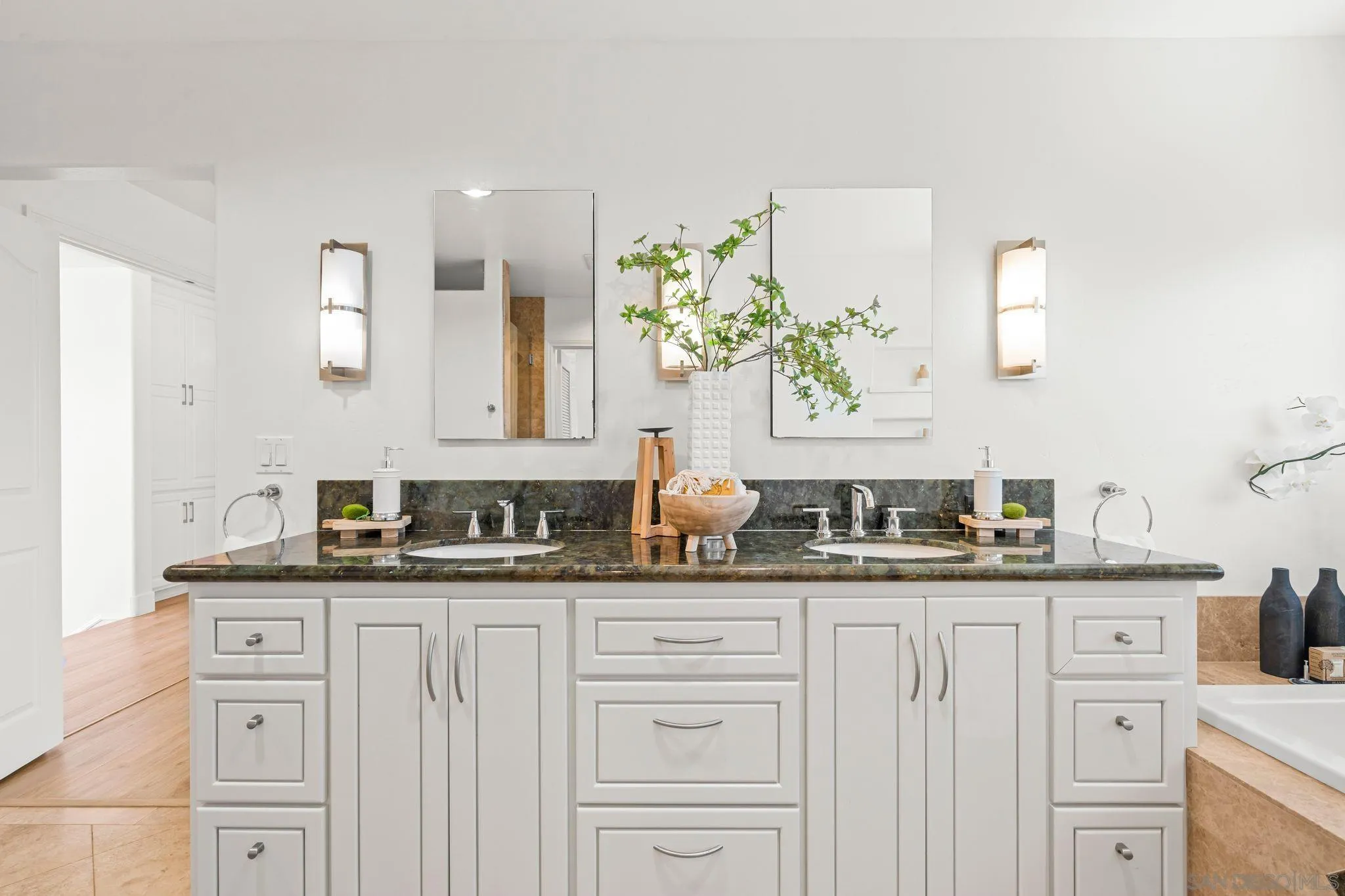 15951 Avenida Calma Rancho Santa Fe, CA 92091 - Photo 18 of 57