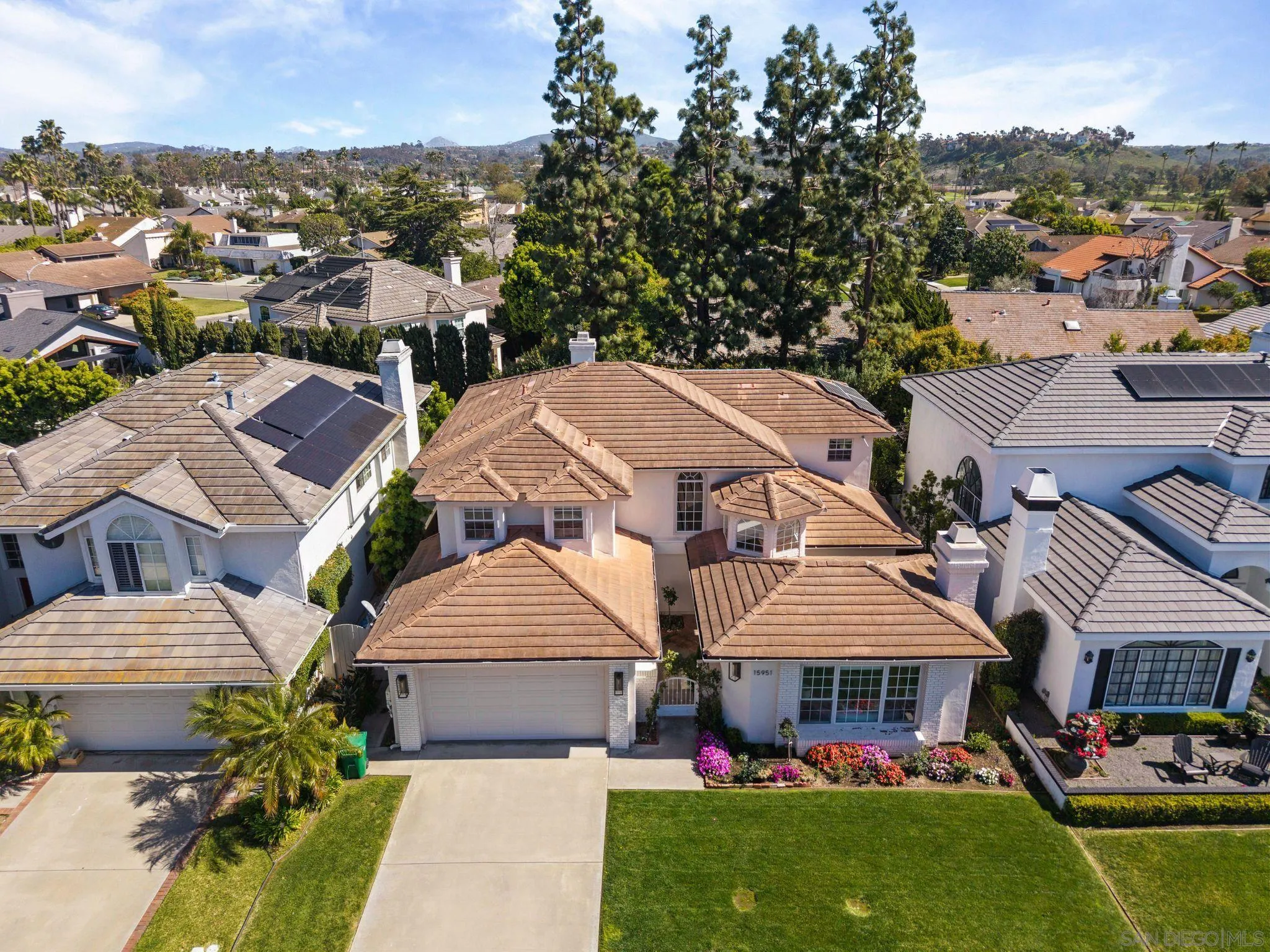 15951 Avenida Calma Rancho Santa Fe, CA 92091 - Photo 3 of 57