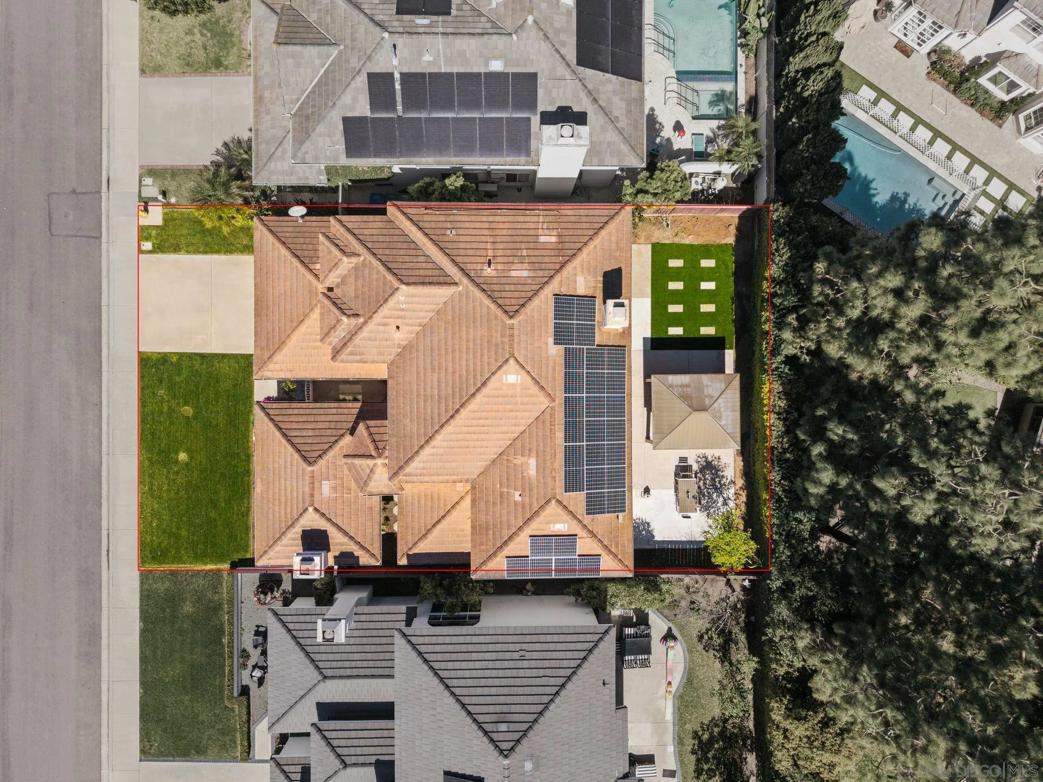 15951 Avenida Calma Rancho Santa Fe, CA 92091 - Photo 5 of 57