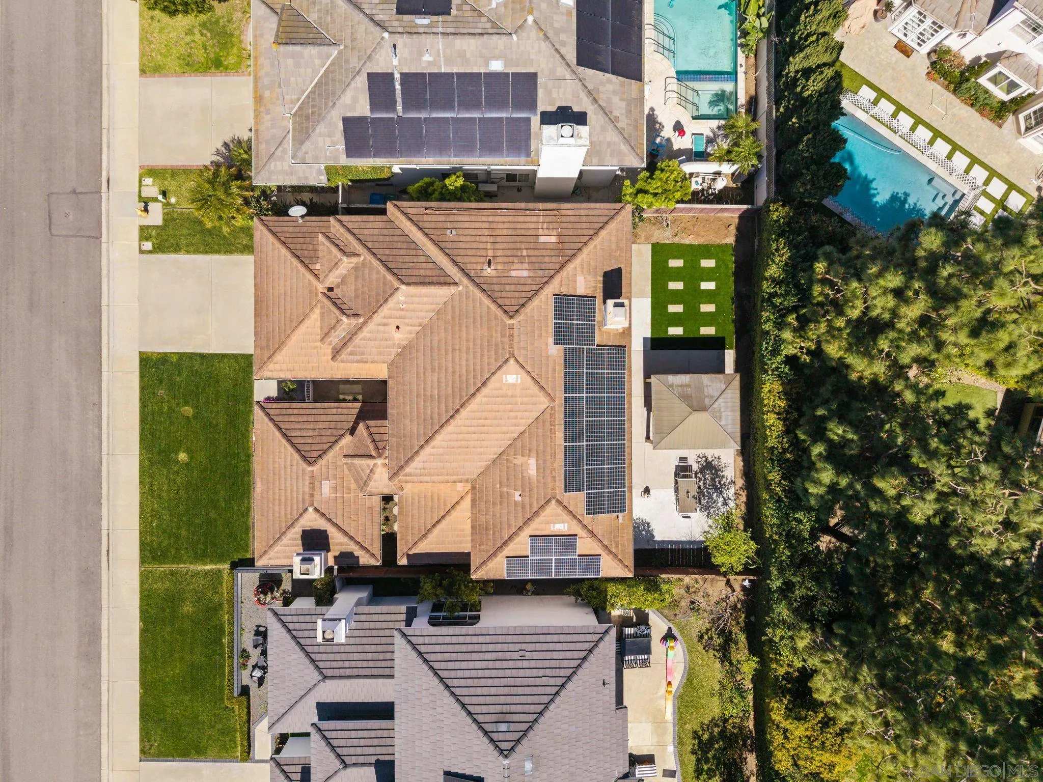 15951 Avenida Calma Rancho Santa Fe, CA 92091 - Photo 6 of 57