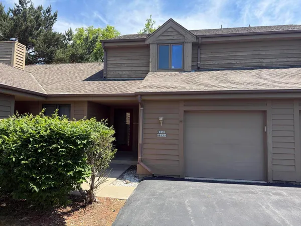 $265,000 | W132N8130 Danell Drive, Menomonee Falls, WI 53051