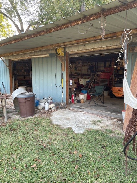 7339 Lewiston Street Houston, TX 77049 - Photo 19 of 23 a view of a garage
