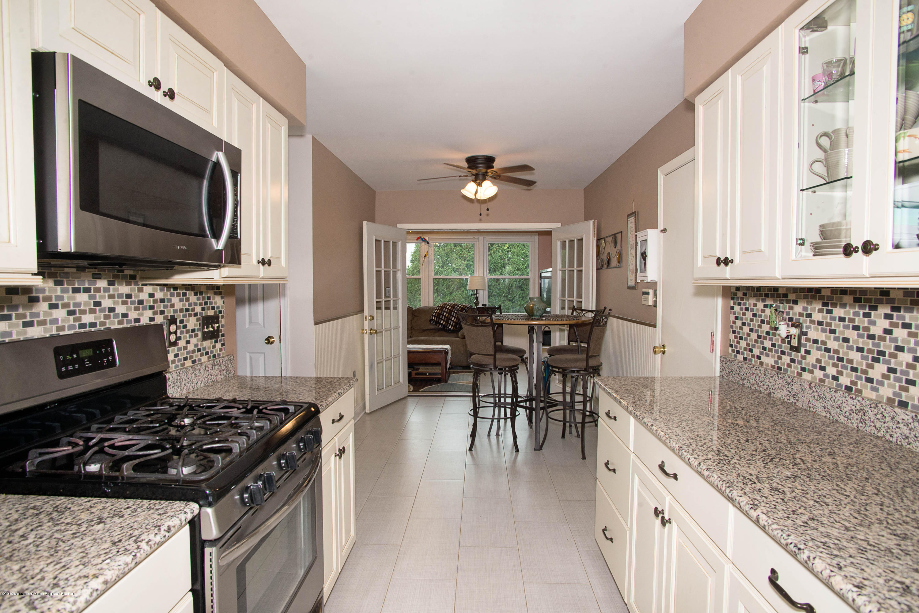 245 Bartley Road Jackson, NJ 08527 - Photo 6 of 30 Updated Kitchen