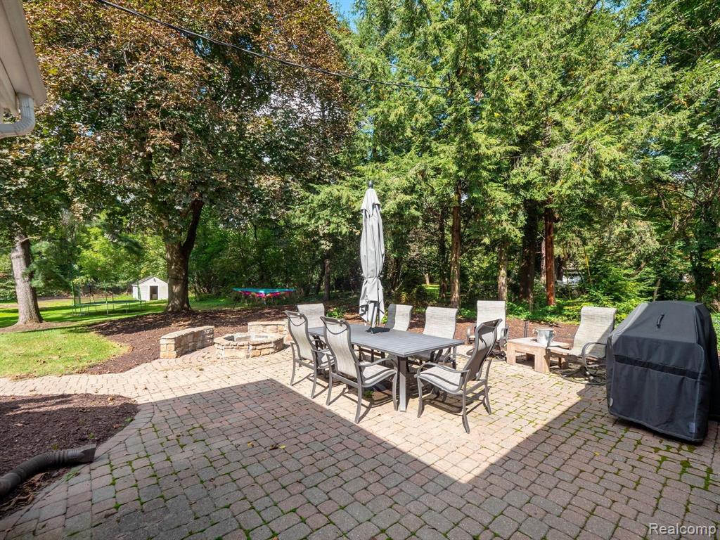 32515 Bingham Road Bingham Farms, MI 48025 - Photo 36 of 38