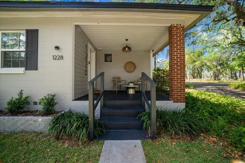 $325,000 | 1228 Northeast 17th Terrace, Ocala, FL 34470