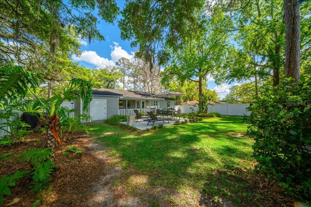 1228 Northeast 17th Terrace Ocala, FL 34470 - Photo 9 of 62