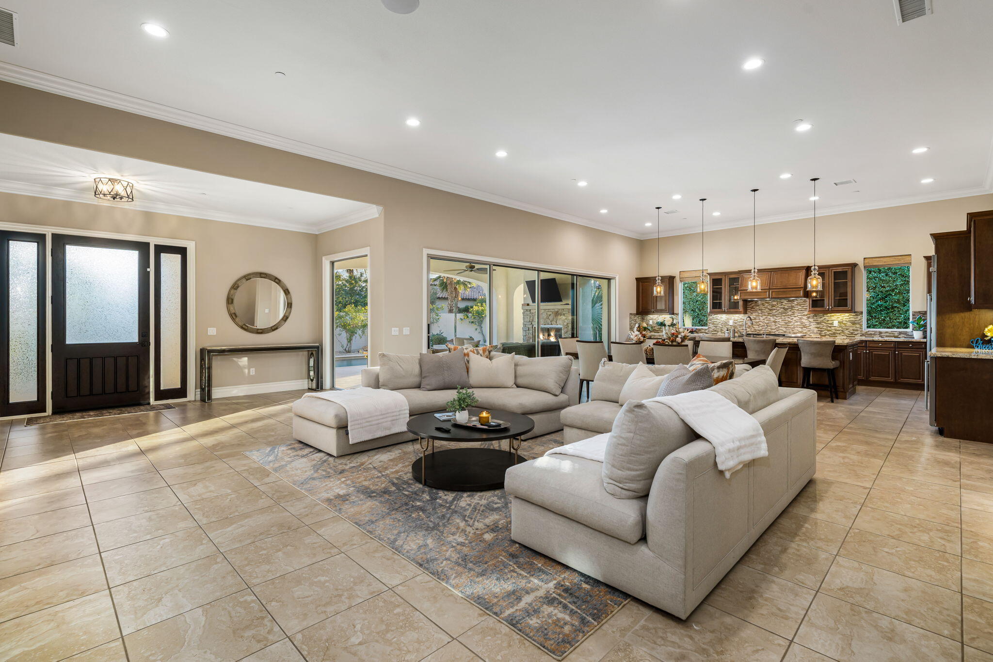 55080 Spring Creek Court La Quinta, CA 92253 - Photo 3 of 40 38-web-or-mls-DMSpring_OPMG_1125_038
