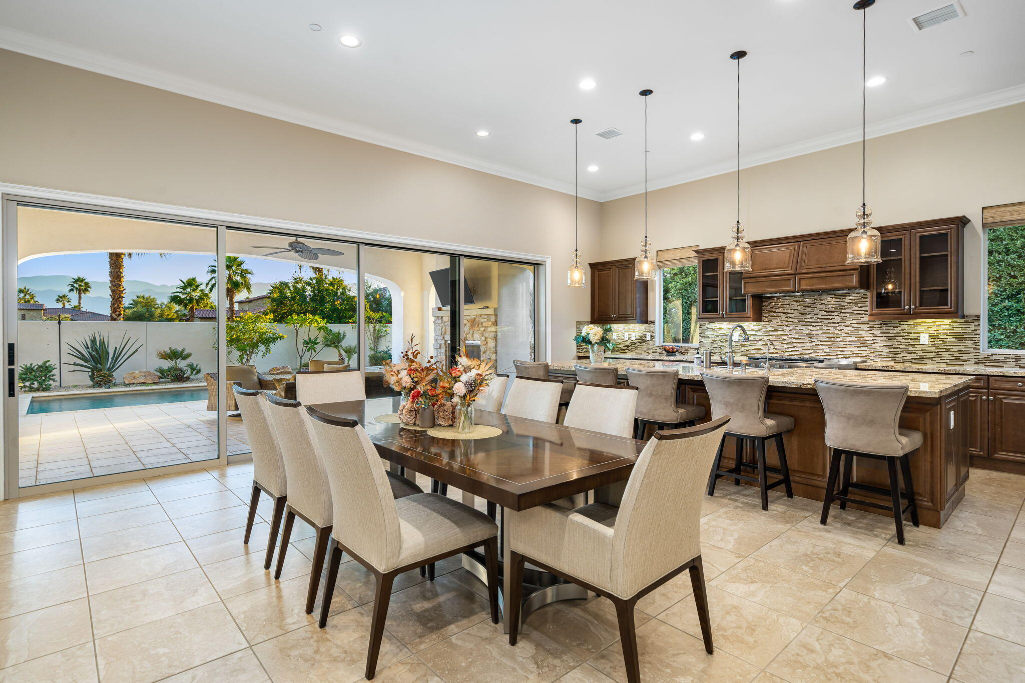 55080 Spring Creek Court La Quinta, CA 92253 - Photo 8 of 40 40-web-or-mls-DMSpring_OPMG_1125_040
