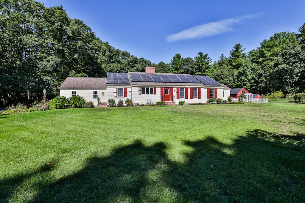 2 Whittier Terrace Boxford, MA 01921 - Photo 2 of 42 Gallery Image 2
