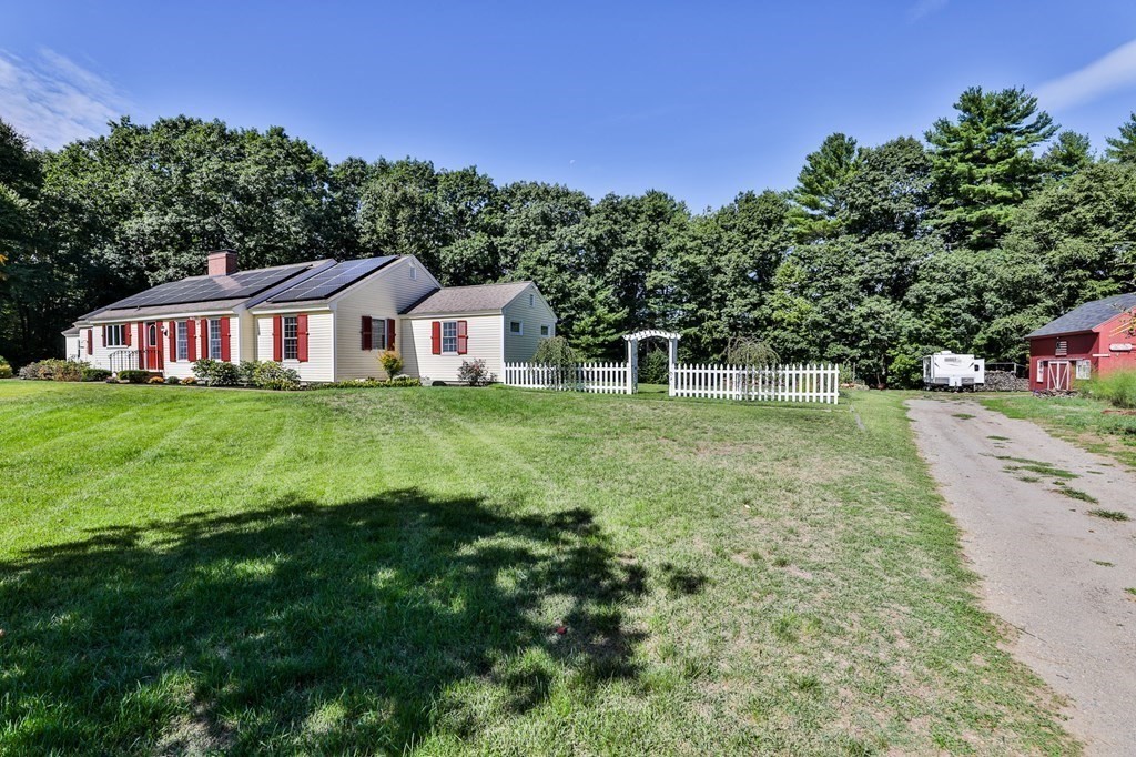 2 Whittier Terrace Boxford, MA 01921 - Photo 3 of 42 Gallery Image 3
