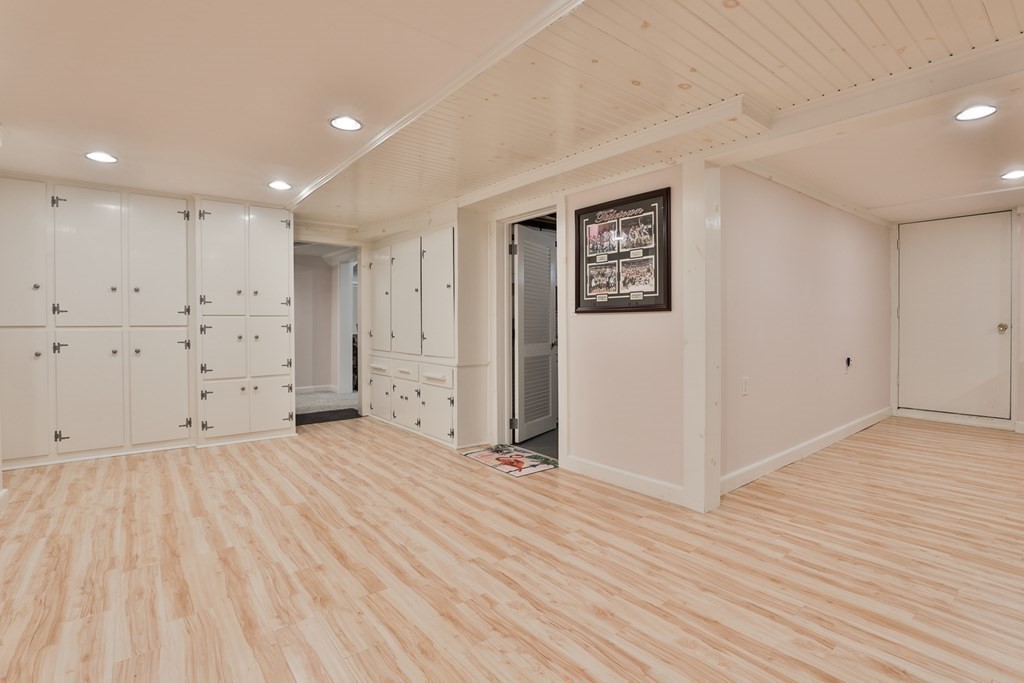 2 Whittier Terrace Boxford, MA 01921 - Photo 42 of 42 Gallery Image 42